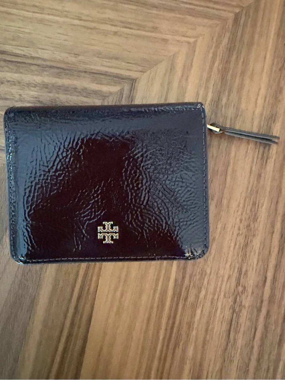 Tory Burch Emerson Crinkle Patent Leather Mini  Wallet